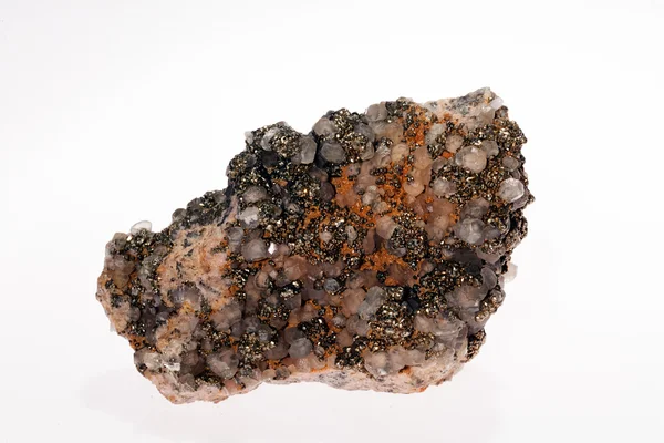 Beyaz Arkaplandaki Karbonat Grubundan Kalsit Minerali — Stok fotoğraf