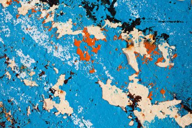 hasarlı duvar boya artıkları, not alan sığ derinliği