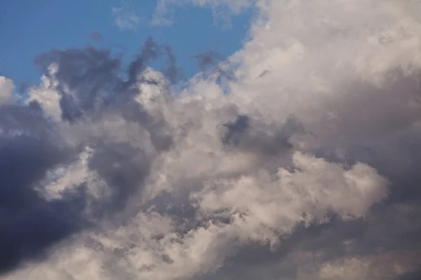 Előtt a vihar felhők — Stock Fotó