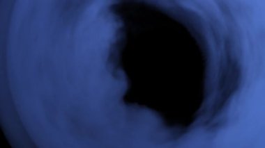 3 boyutlu görüntüleme. Mavi duman siyah bir arkaplanda kıvrılır