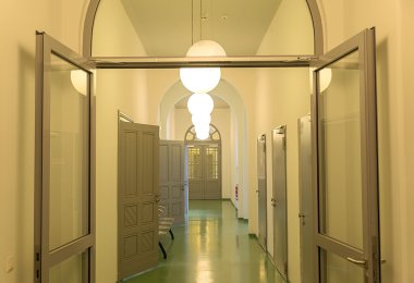 Devlet kurumlarının koridor