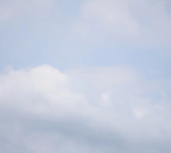 雲青い空の背景. — ストック写真