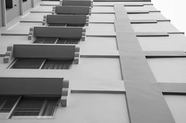 Look up at apartment housing in Thailand. Step of building. — Stock Photo, Image