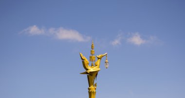 Altın kuğu aydınlatma lambası Tayland.