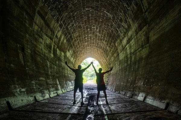 Túnel Con Paisaje Bosque Verde Cerca Del Pueblo Slavosovce Eslovaquia — Foto de Stock