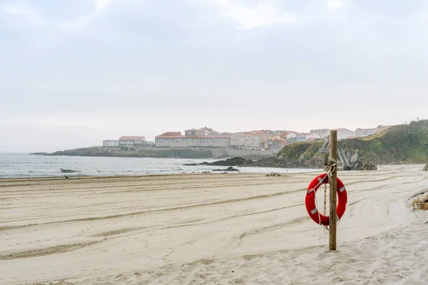 Einsamer Strand Norden Spaniens Den Frühen Morgenstunden Mit Mast Und — Stockfoto