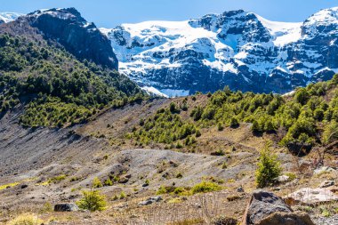 Black Snowdrift, Ventisquero, Cerro Tronador, Bariloche, Rio Negro Eyaleti, Patagonya, Arjantin. Yüksek kalite fotoğraf