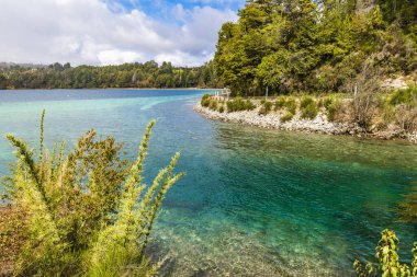 Correntoso, Nahuel Huapi Ulusal Parkı, Villa La Angostura, Neuquen, Patagonya, Arjantin 'de bulunan bir göldür. Yüksek kalite fotoğraf