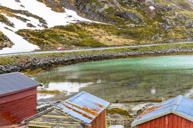 Honningsvag, Nordkapp, Finnmark, Norveç, Kuzey Burnu (Nordkapp). Mageroya Adası, Arktik kasaba, balıkçılık, seyahat, gemi, turizm, liman, renkli, Geceyarısı Güneşi, Kuzey Işıkları. - Evet. Yüksek kalite fotoğraf