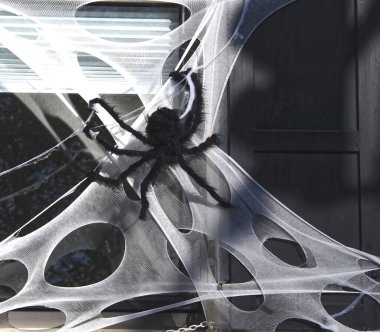 Güpegündüz komik Cadılar Bayramı bahçe dekorasyonu