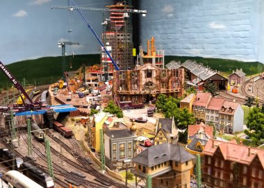 Almanya, Hamburg 'daki Miniatur Wunderland' da dünyanın en büyük model demiryolunun içinde.