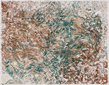 Renkli boya darbelerinin grunge dokusu ve farklı boylarda ve şekillerde fırçalarla bulanık lekeler..