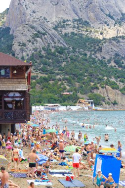 Temmuz 2016 'da Noviy Svet köyündeki plaj, Kırım