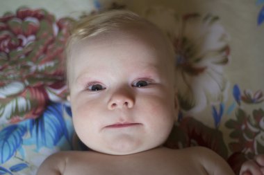 Şirin Bebek yalan yatak, portre, yumuşak odak