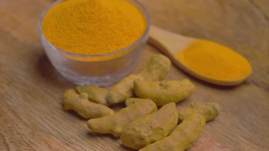 Zerdeçal (Haldi) zerdeçal tozuyla