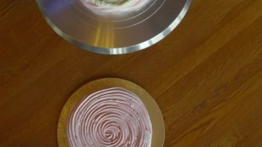 pudra Cake hazırlanıyor