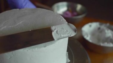 pasta şefi pasta süsleme