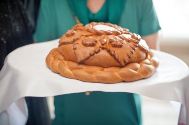 Ekmek ve tuz bir hoş geldiniz konuk sunan geleneksel bir ritüel.