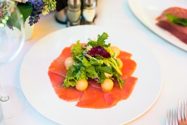 Somon Roka Salatası