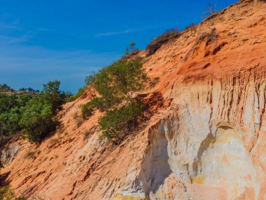 Kızıl kumulların arasındaki peri deresi, Muine, Vietnam