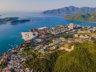 Nha Trang şehrinin hava görüntüsü, insansız hava aracından alınan Vietnam.
