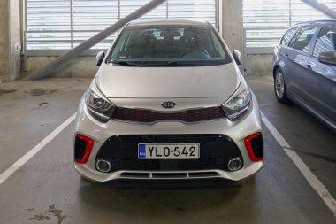 Viikki, Helsinki, Finlandiya - 18 Temmuz. 2025: KIA Picanto III 1.0 t-GDi (2020) park etti.