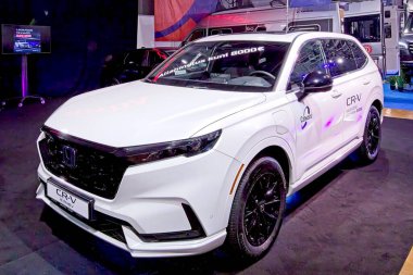 Tartu, Estonya - 12 Eylül 2025: Honda CR-V Hybrid araba Motoshow 2025, Tartu Messikeskus.
