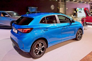 Tartu, Estonya - 12 Eylül 2025: MG3 Hybrid + car. Motoshow 2025, Tartu Messikeskus 'ta sergileniyor..