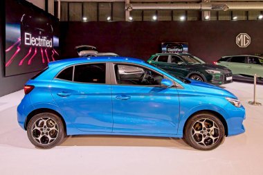 Tartu, Estonya - 12 Eylül 2025: MG3 Hybrid + car. Motoshow 2025, Tartu Messikeskus 'ta sergileniyor..