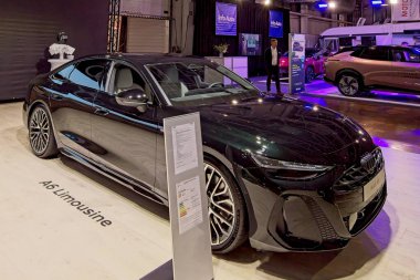 Tartu, Estonya - 12 Eylül 2025: Audi A6 Limousine TFSI quatro S tronic car Motoshow 2025, Tartu Messikeskus.