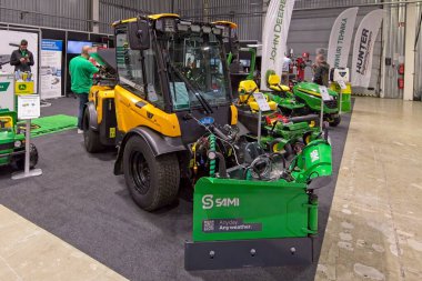 Tartu, Estonya - 12 Eylül 2025: Wille 275A Çevre Bakım Makinesi Motoshow 2025, Tartu Messikeskus.