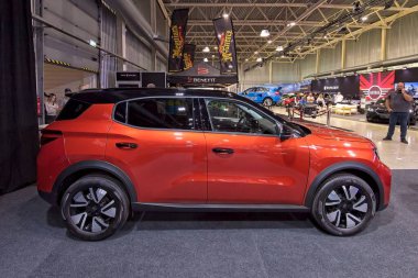 Tartu, Estonya - 12 Eylül 2025: Opel Frontera GS Hybrid 145 E-DCS6 arabası Motoshow 2025, Tartu Messikeskus.