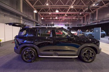 Tartu, Estonya - 12 Eylül 2025: BAIC BJ30 HEV otomobili Motoshow 2025, Tartu Messikeskus.