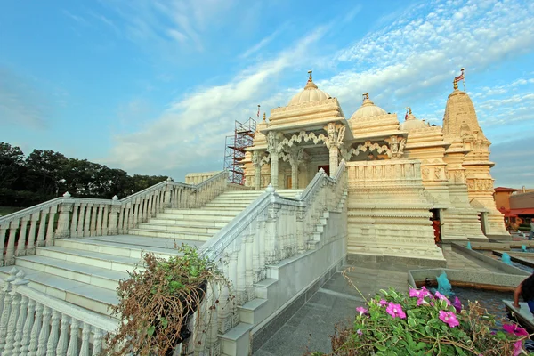 Swami Narayan Hindu tapınağı. — Stok fotoğraf