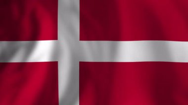 Sekiz Danimarka bayrağı rüzgarda sallanarak vatanseverlik ve ulusal kimlik duygusu yaratıyor.