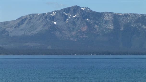 Lago Dillon e Snowy Ridge — Vídeo de Stock