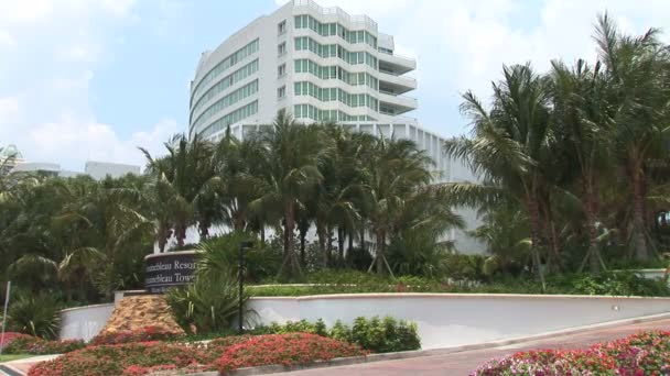 Fontainebleau Hotel in Miami — Stockvideo