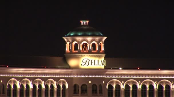 Bellagio hotel em Las Vegas à noite — Vídeo de Stock