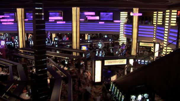 Wynn Casino Las Vegas'ta insanlarla — Stok video