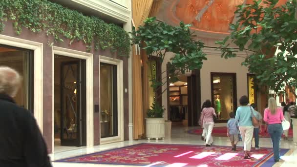 Winkelen Hall in het Wynn hotel — Stockvideo