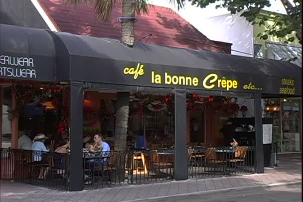 La Bonne Crepe Cafe — стоковое видео