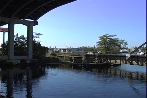 Most w Fort Lauderdale Canal — Wideo stockowe