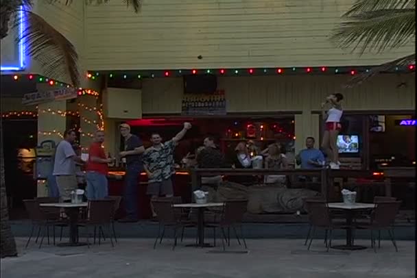 Naxi orkest in Beach Bar — Stockvideo