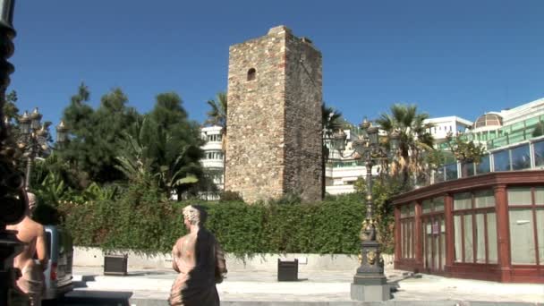 Puerto Banus Moorish Monument — Stock Video