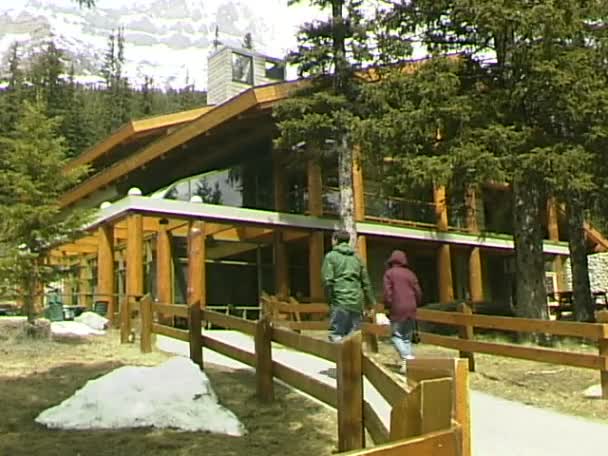 Moraine Lake Lodge — стоковое видео