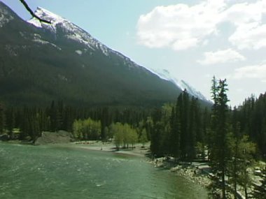 Banff içinde Bow Nehri 
