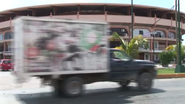Bull Ring nella città di Cancun — Video Stock