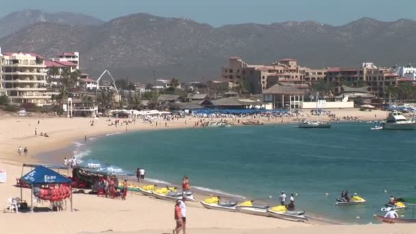 Gente en Playa Medano — Vídeos de Stock