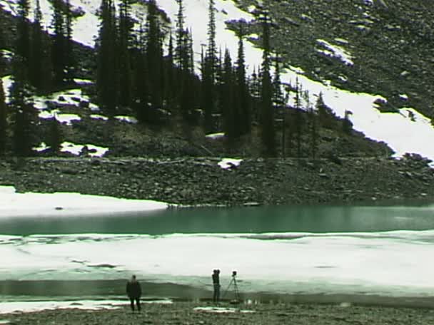 Moraine Lake dengan Fotografer — Stok Video