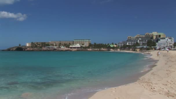 Playa Maho en las islas Antillas — Vídeos de Stock